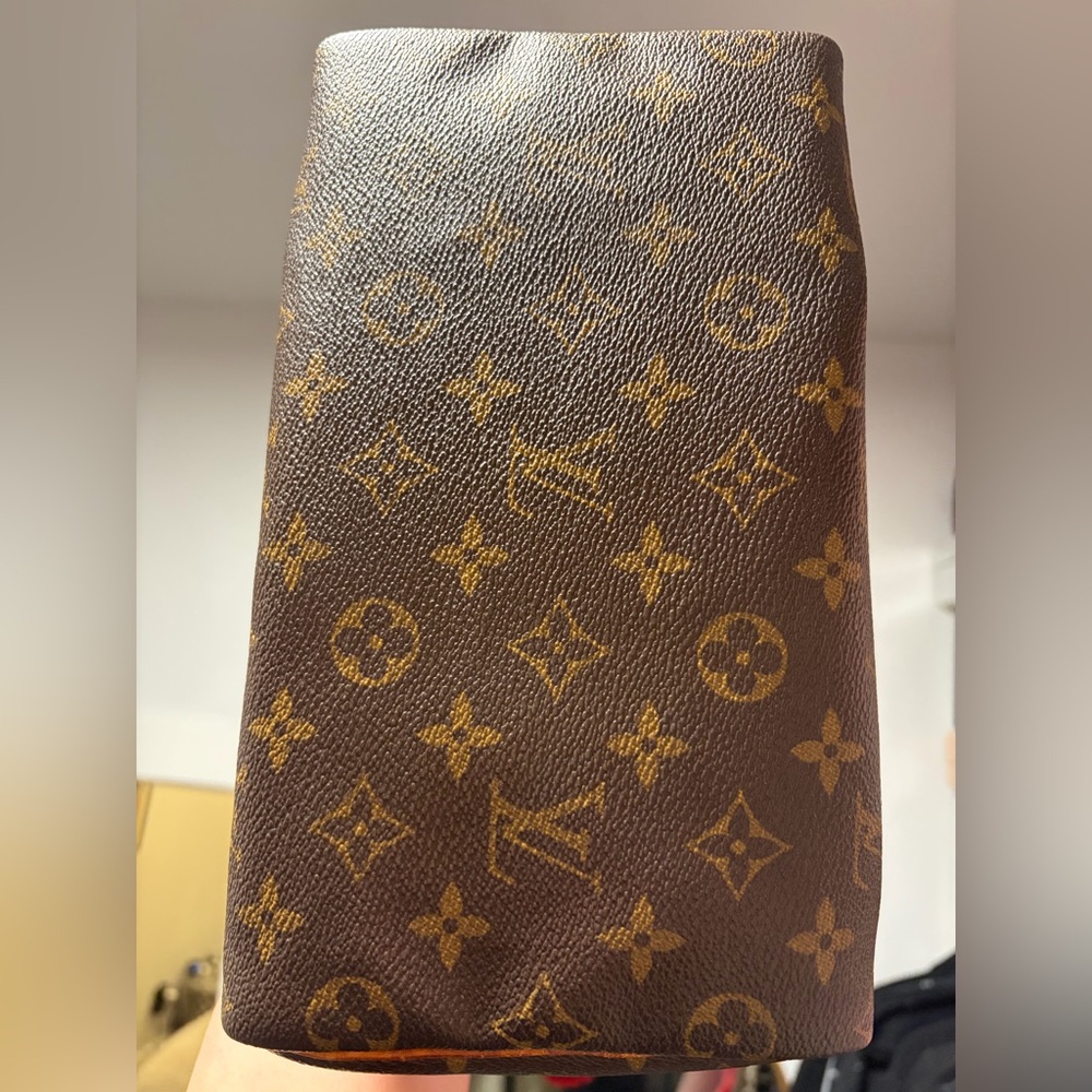 Louis Vuitton Speedy 25 Vintage Handbag! - Picture 4 of 11